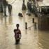 160 тыс. пострадавших от наводнения пакистанцев все еще не имеют крыши над головой