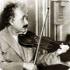 Кто и когда назвал Эйнштейна великим скрипачом?