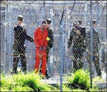 Guantanamo da 18 tutuklu Afganistan'a götürüldü