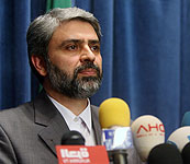 Huseyni: İran UAEK ile işbirliğini durdurmayı düşünmüyor