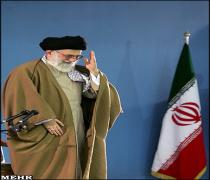 Ayetullah Hamenei: Azerbaycan Halkı Düşmanın İran'ı Parçalama Oyununu Bozdu