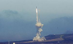 İran Savunma Bakanı: İlk İranlı uydu uzayda