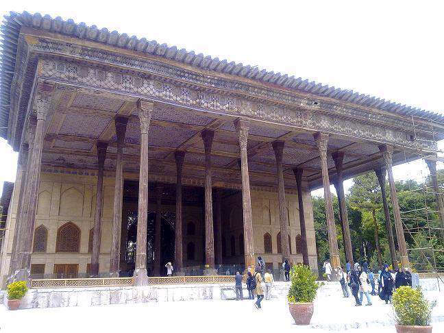 http://img.tebyan.net/Big/1390/04/10242116128163148145131103591151631691223872.jpg