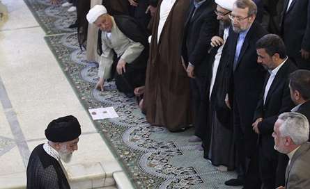 نماز عيد سعيد فطر در تهران به امامت مقام معظم رهبري  