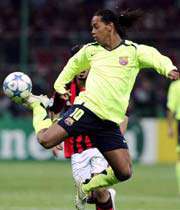 چلسی رونالدینیو را شكار كرد