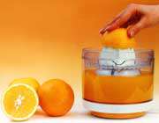 گرفتن آب پرتقال با آبمیوه گیری