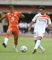 صحنه ای از دیدار سایپا و مس کرمان