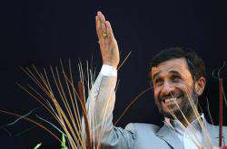 Mahmoud Ahmadinejad : « l'Iran poursuivra le développement de sa technologie nucléaire .