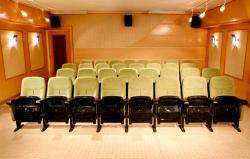iran : création d’ un « siège intelligent » pour le cinéma .
