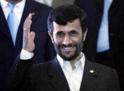 Mahmoud Ahmadinejad est en visite aujourd'hui en Biélorussie.