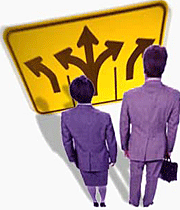 نیمی كارمند ، نیمی سیاستمدار
