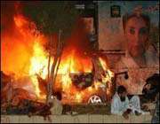 Attentat visant Benazir Bhutto de retour d’exil, commis le 18 octobre 2007 à Karachi