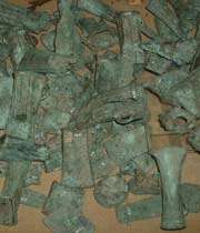 une collection d’objets en bronze