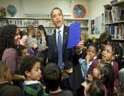 le président américain, barack obama, visite une école de washington 