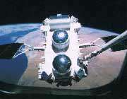 رصدخانه ی پرتوی گامای کامپتون که در مدار زمین قرار دارد.