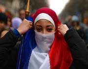 une citoyenne française, musulmane et voilée à paris