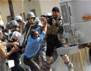 الشرطة العراقية تداهم معسكر اشرف  