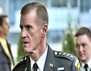 قائد القوات الامريكية والناتو في افغانستان 