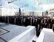 guide suprême de la révolution islamique a dirigé la prière de ce vendredi 