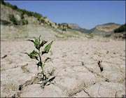 خشکسالی و کمبود آب