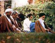 آرامش امام خمینی (ره) در سایه نماز