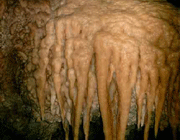غار ميرزا في كرمان