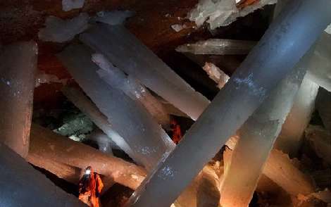 20110116182631796 crystal cave 3 شیشه ای ترین غار دنیا! + عكس