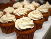 pumpkin _cupcakes_ with_cream