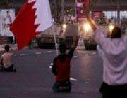 les étudiants iraniens ont manifesté contre la présence militaire saoudienne à bahreïn