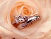 rose-marriage rings