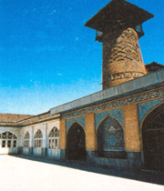 minaret de la mosquée du vendredi