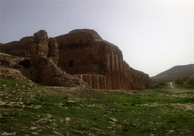 اردشیر بابکان کجا تفریح می کرد؟