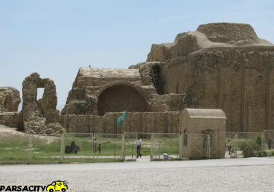 اردشیر بابکان کجا تفریح می کرد؟