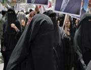 yemeni women protest, demanding the prosecution of ali abdullah saleh.
