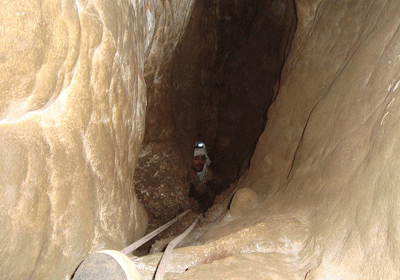 غار كان گوهر-فارس