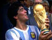 arjantinli efsanevi futbolcu diego maradona