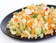 salade de pâtes froides aux légumes