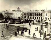 میدان توپخانه 