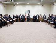 le guide suprême a reçu en audience le président hassan rohani et les membres de son cabinet