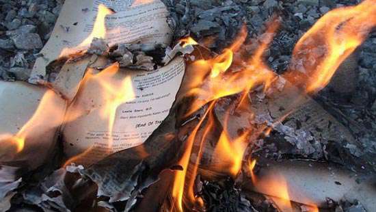 کتاب سوزی داعشی‌ها 