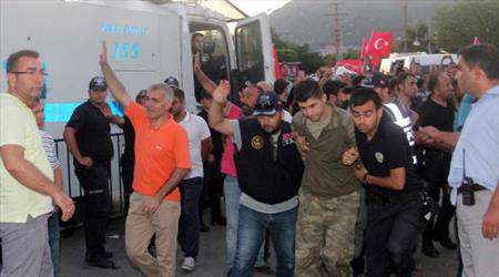 تركيا تعزل ألفي ضابط شرطة جددا ردا على الانقلاب