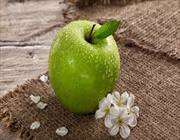 яблоки укрепляют здоровья молодым людям