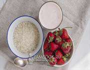 рис отварной с йогуртом и свежими ягодами