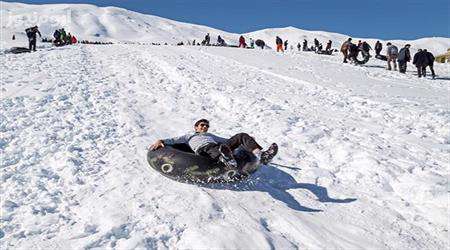 سکی و گرمای هیجان در پیست «خوشاکو»