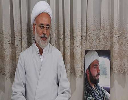 گفتگو با پدر نخستین شهید روحانی مدافع حرم