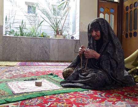 فرزندان شهیدم عاشق امام خمینی بودند