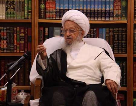فضای مجازی آرامش افراد را با مخاطره مواجه کرده است