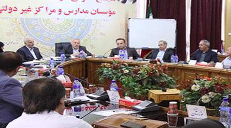 فعالیت مراکز آموزشی غیر دولتی باید در چارچوب قانون صورت گیرد