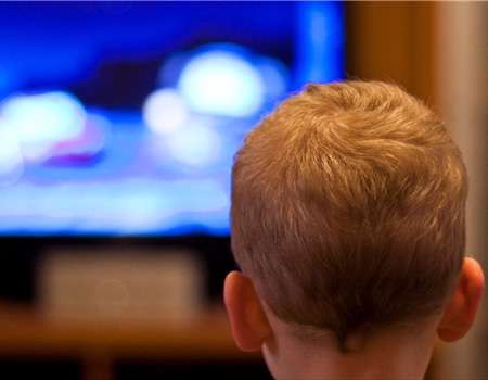 باحثون: الاجهزة الرقمية تهدد الاطفال بمخاطر جفاف العين