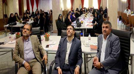 مدیران بايد ازتوانايي تحلیلگري و رهبری آموزشی تربيتی برخوردار باشد